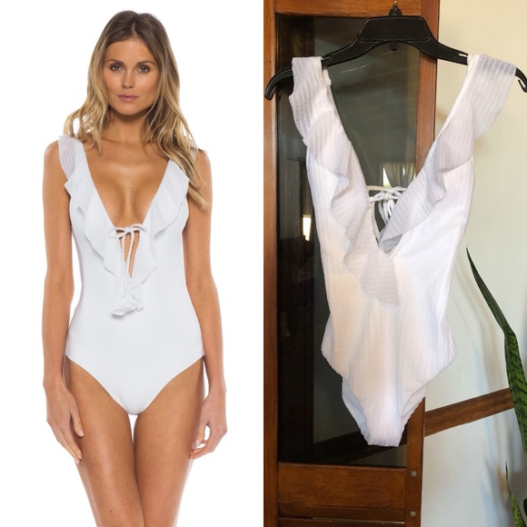 BECCA Other - BECCA textured plunge open back 1 piece swim